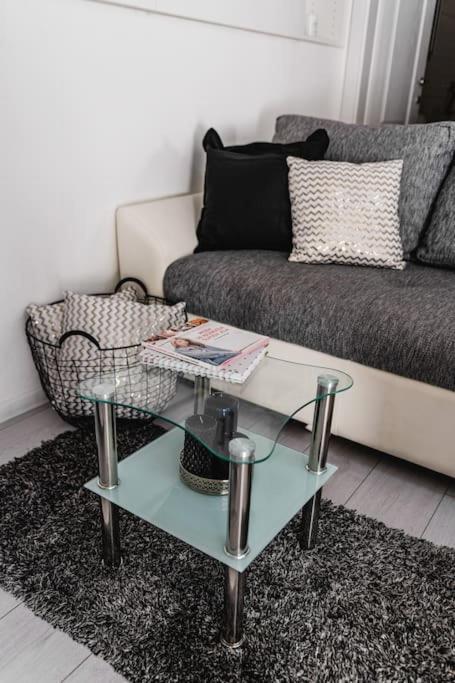Holiday Home Marina-Renovated House In City Center Rogoznica  Exterior foto